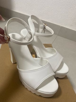 Sandalias Mira&Max blancas tacón