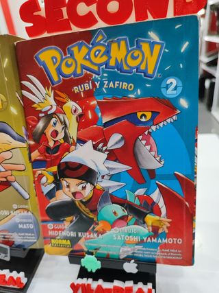 Lote de 2 Comics Pokémon 1 y 2