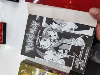 Lote de 2 Comics Pokémon 1 y 2