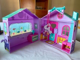 3 Muñecas Barriguitas + Casa Portátil