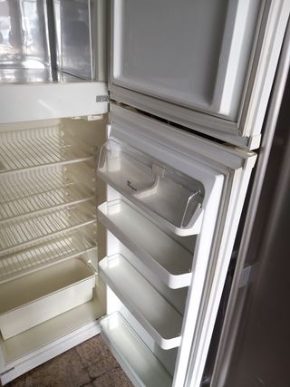 Nevera Whirlpool 1.5m