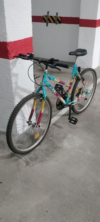 2 bicicletas de montaña ×50 € las 2