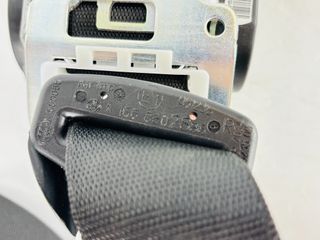 Cinturon trasero derecho Mercedes-Benz ML A1668602886