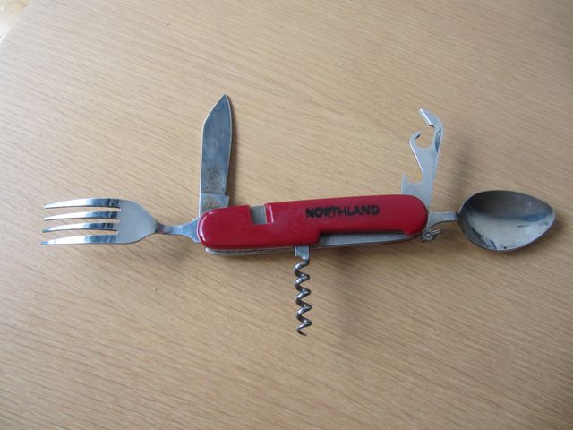 Cuchillo multiusos Northland rojo