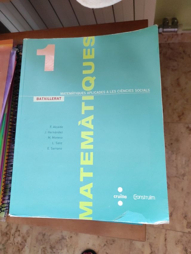 Matemàtiques aplicades a les ciències socials. ...