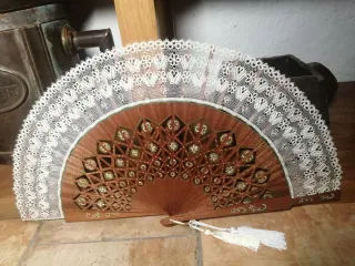 Abanico bolillos artesanal