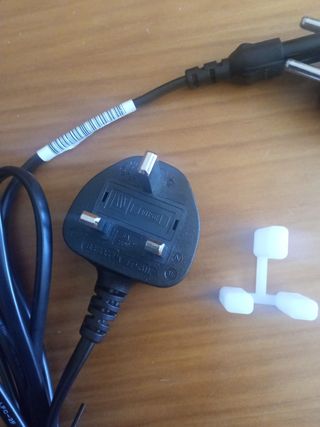 Adaptador enchufe UK + cable 1,8m