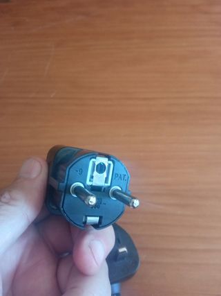 Adaptador enchufe UK + cable 1,8m