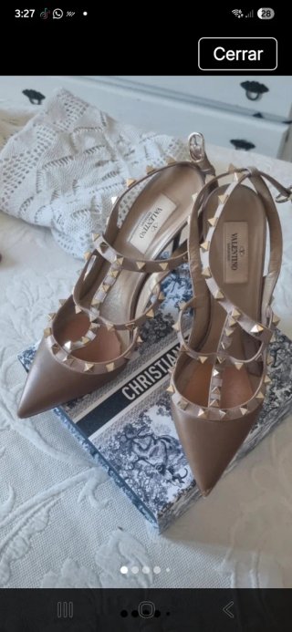 Zapatos de tacon. Negros solo!