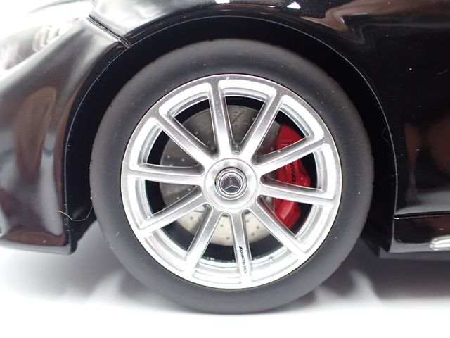 1/18 Mercedes-Benz S63 (C217) AMG Coupe 2015 - GTS