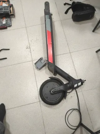 Patinete Xiaomi por piezas desde 2€