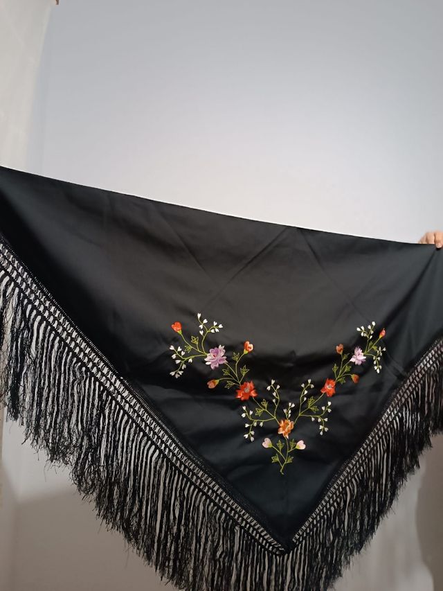 Manto flamenco de manila