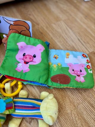 Libros bebé y peluches estimulacion temprana