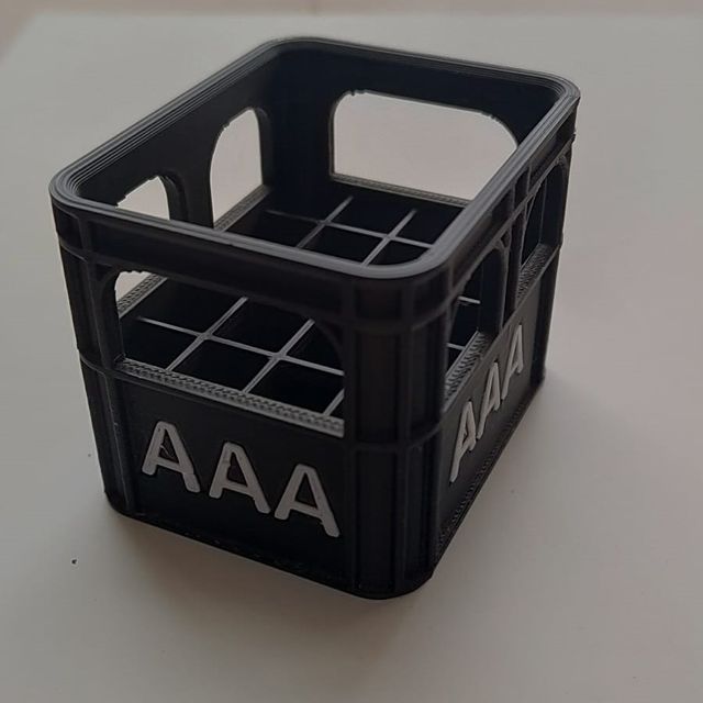 Caja cerveza Pilas AAA