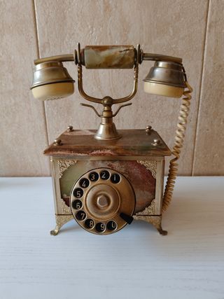 Teléfono antiguo de mármol