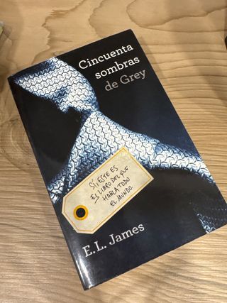 CINCUENTA SOMBRAS DE GREY