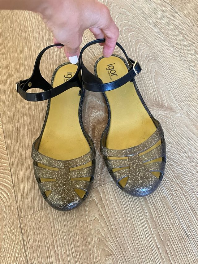 Sandalias Igor glitter doradas