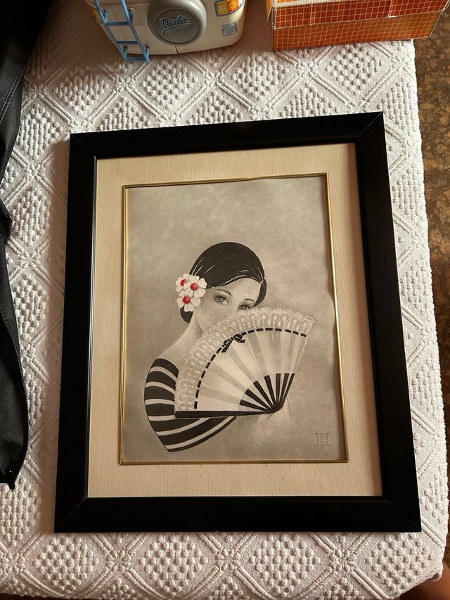 2 Láminas enmarcadas blanco y negro 45x56