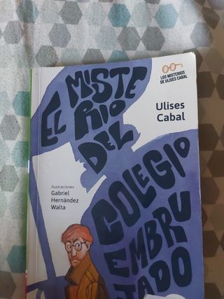 El misterio del colegio embrujado