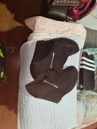 Botines negros mujer tacón cuña