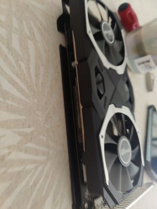 Tarjeta gráfica AMD RX580 8GB