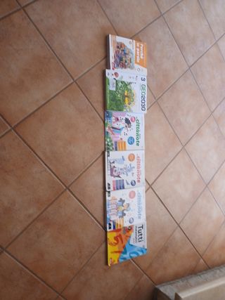 Vendo libro per 3 media 10 euro per uno