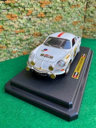 Alpine Renault A110 1600S S. Remo (1971) - 1:24