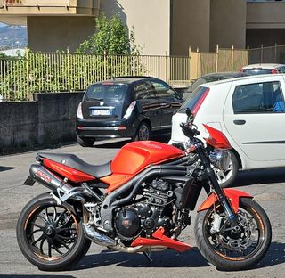 Triumph Speed Triple 1050 