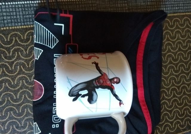 Camiseta Marvel Spiderman L