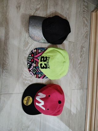 3 Gorras - Negro, Rosa, Verde