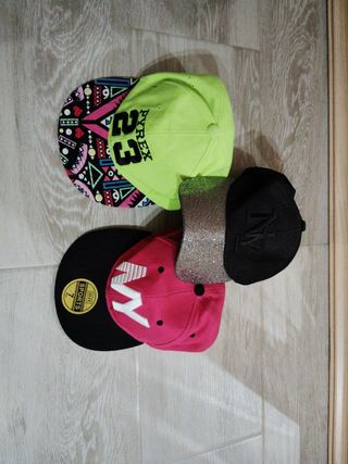 3 Gorras - Negro, Rosa, Verde