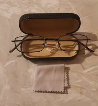 Occhiali da vista marroni