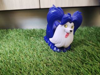Muñeca Vanpiriña y cachorro