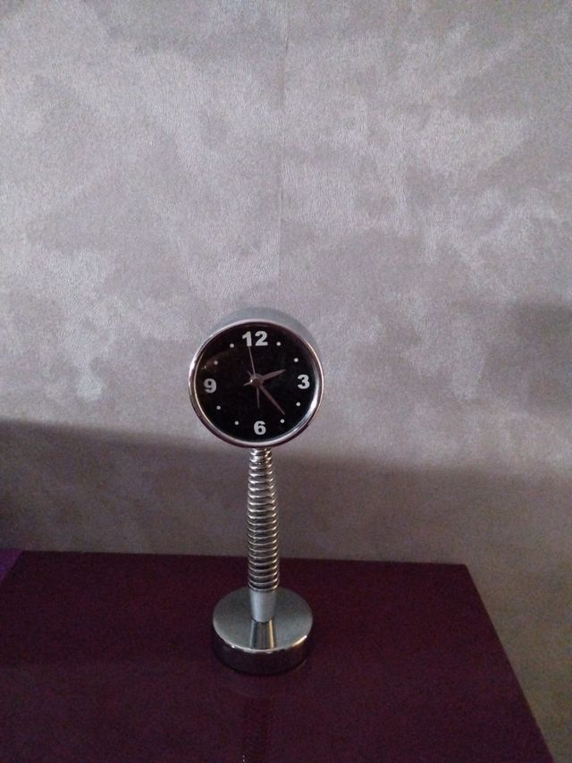 Reloj de mesa vintage