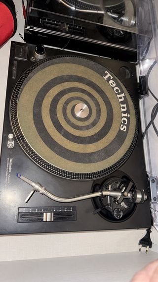 Technics SL-1210 MK2 negro