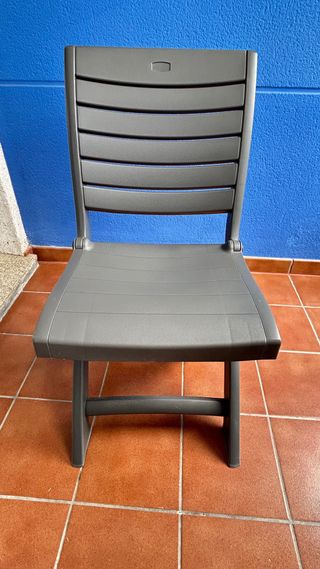 Mesa y 4 sillas terraza / jardín