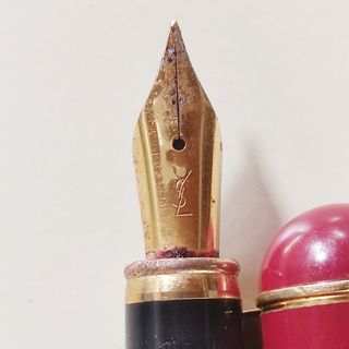 Stilografica Yves Saint Laurent