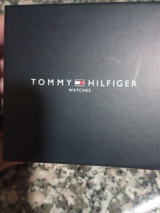 Reloj Tommy Hilfiger - Plata y Blanco