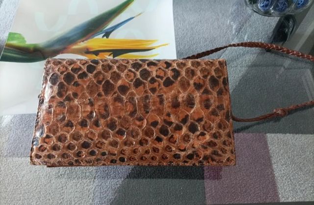 Bolso piel cocodrilo marrón