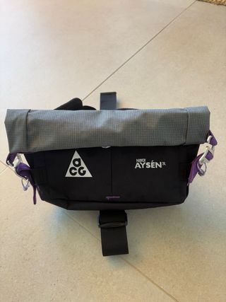 Nike ACG Aysén 3L Riñonera - Negra/Morada