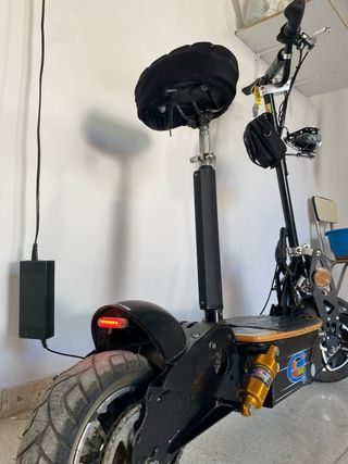 Patinete eléctrico adulto