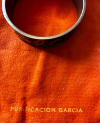 Brazalete Purificación García - Dorado y Negro
