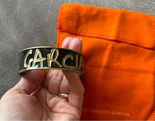 Brazalete Purificación García - Dorado y Negro