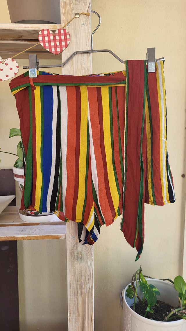 Short multicolor rayas