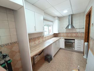Cocina blanca lacada