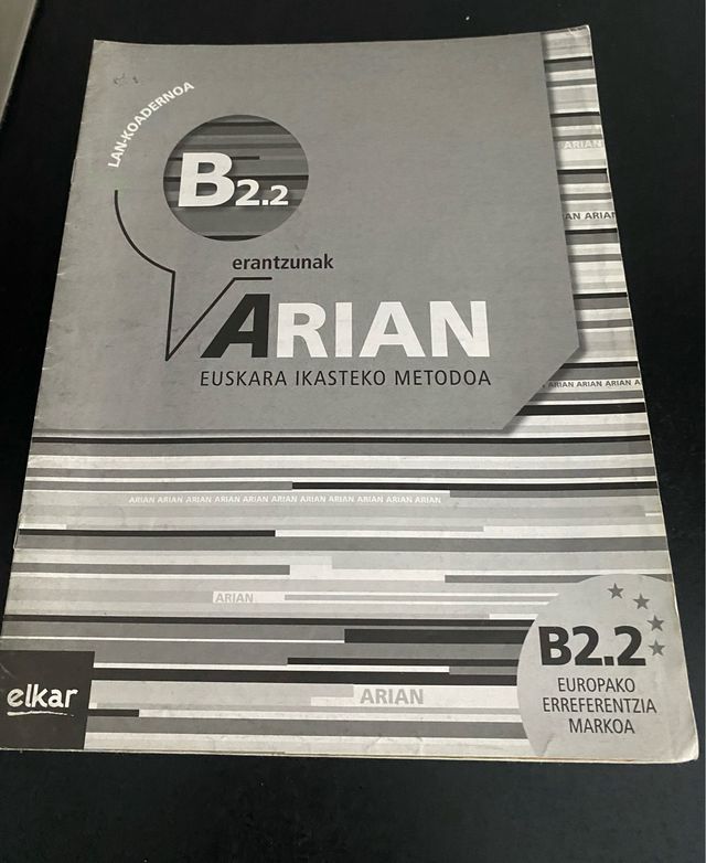 Arian B2.2 Ikaslearen liburua (+CD audioa)