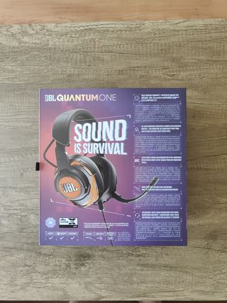 Auriculares JBL Quantum One