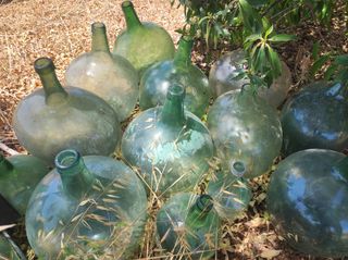 8 Damigianas antiguas