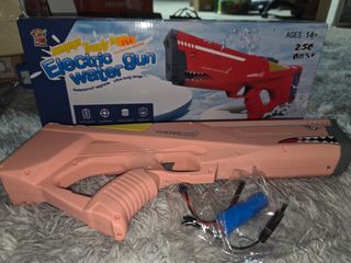 Pistola de agua eléctrica  30€ c/u 
3 colores disp