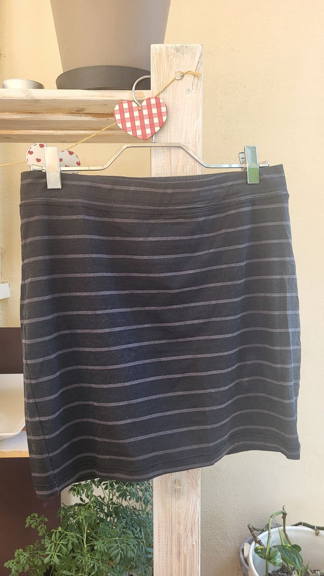 Falda negra rayas OVS talla S
